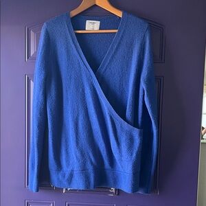 Old Navy Maternity Deep Blue V-Neck Sweater